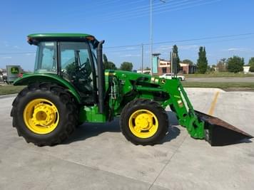 Main image John Deere 5100E