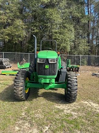 Image of John Deere 5100E equipment image 2