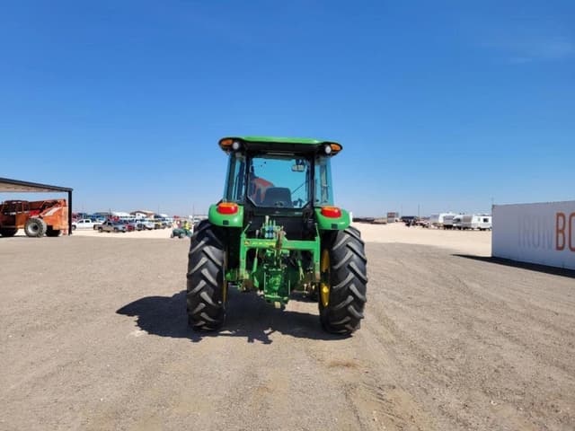 Image of John Deere 5100E equipment image 3