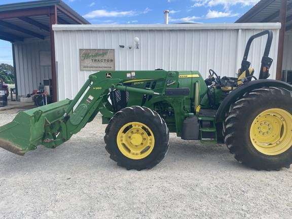 Image of John Deere 5100M equipment image 1