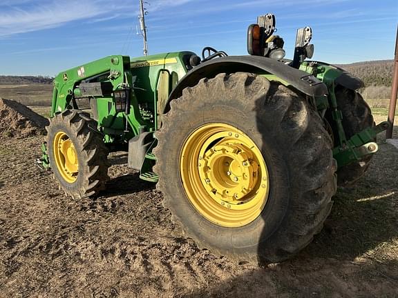 Image of John Deere 5100M equipment image 2