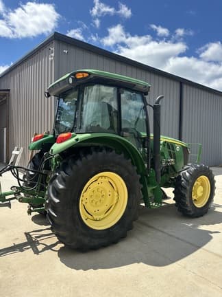 Image of John Deere 5100M equipment image 3