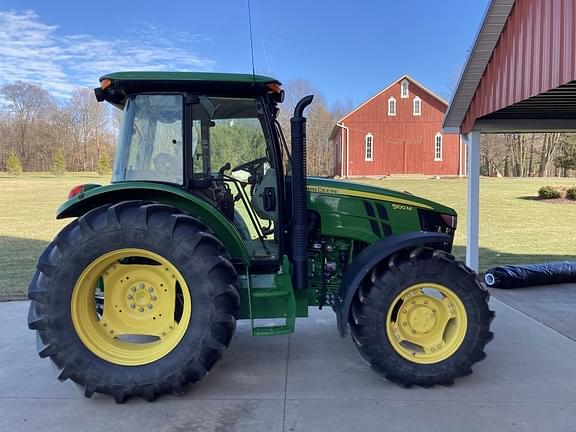 Image of John Deere 5100M equipment image 3