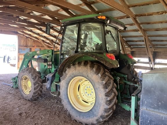 2015 John Deere 5100M Equipment Image0