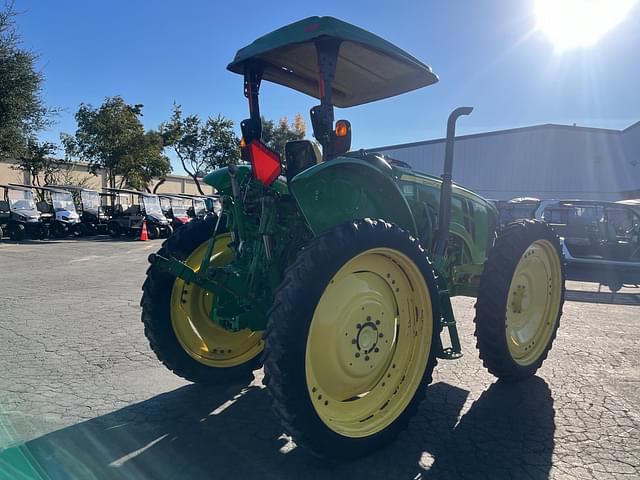 Image of John Deere 5100M equipment image 4