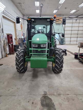 Image of John Deere 5115M equipment image 2