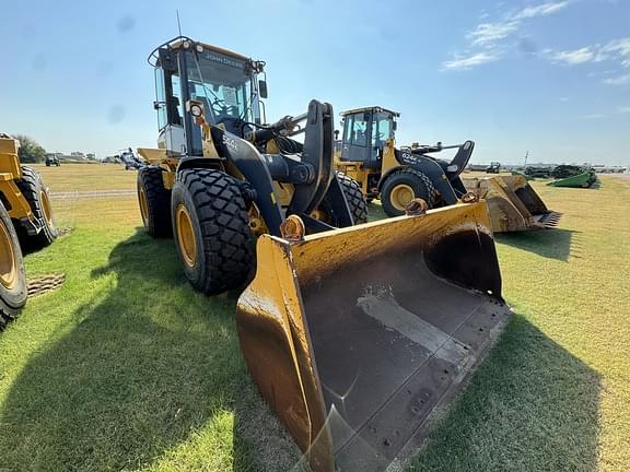 Image of John Deere 544K equipment image 1