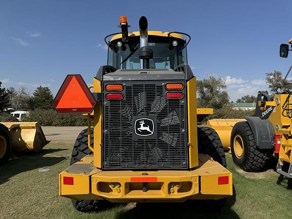 Image of John Deere 544K equipment image 4