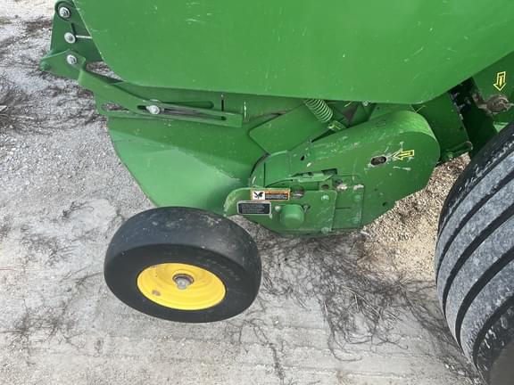Image of John Deere 559 equipment image 4