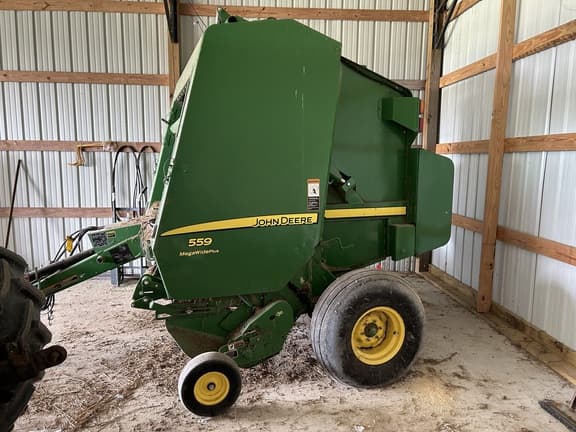 Image of John Deere 559 equipment image 2