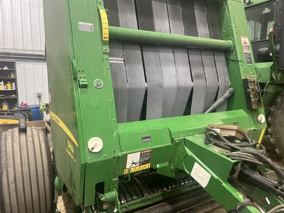 Image of John Deere 569 MegaWide Plus Image 0