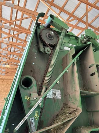 Image of John Deere 569 MegaWide Plus equipment image 4