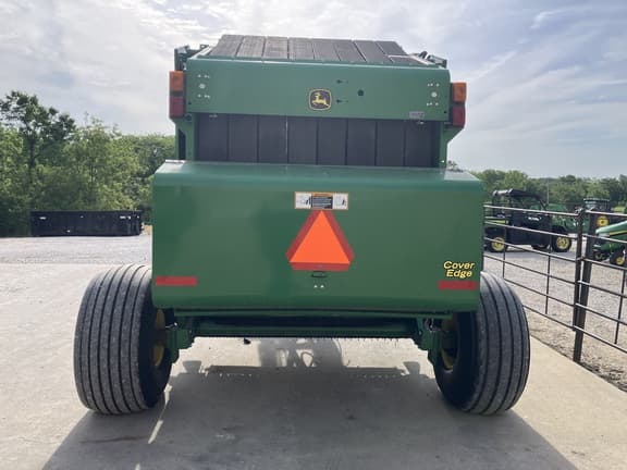 Image of John Deere 569 MegaWide Plus equipment image 4
