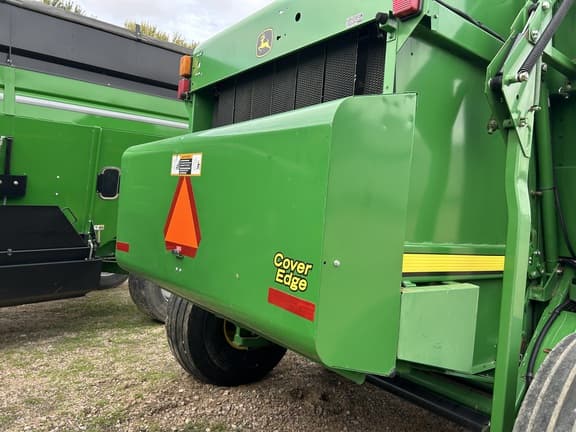 Image of John Deere 569 MegaWide Plus equipment image 3