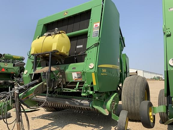 Image of John Deere 569 MegaWide Plus Image 1