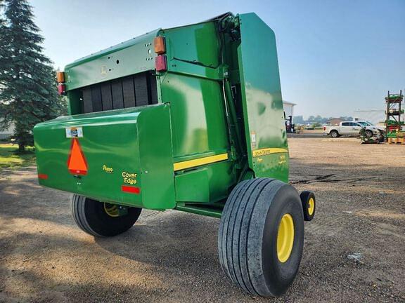 Image of John Deere 569 MegaWide Plus equipment image 4
