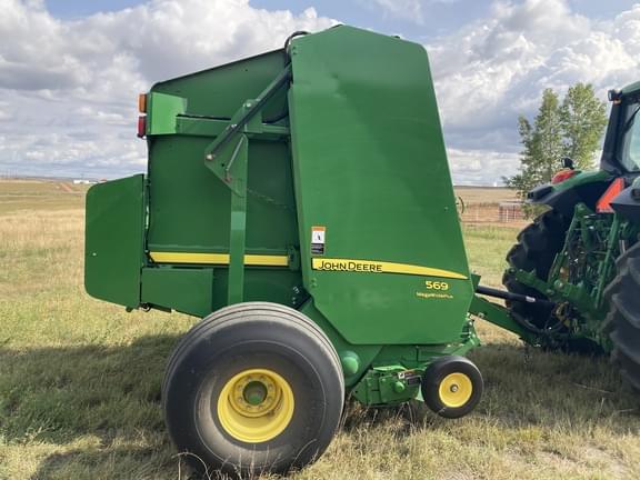 Image of John Deere 569 MegaWide Plus equipment image 2