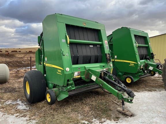 Image of John Deere 569 MegaWide Plus equipment image 1