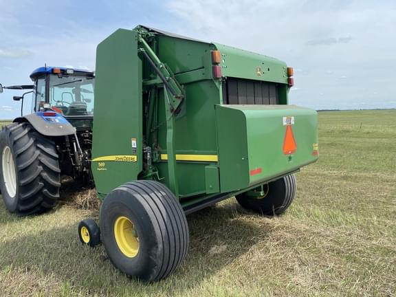 Image of John Deere 569 MegaWide Plus equipment image 2