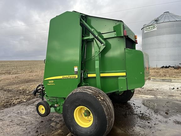 Image of John Deere 569 MegaWide Plus equipment image 3