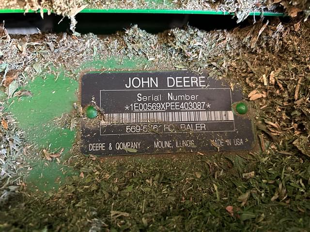 Image of John Deere 569 MegaWide Plus equipment image 4