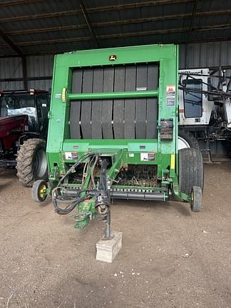 Image of John Deere 569 MegaWide Plus equipment image 2