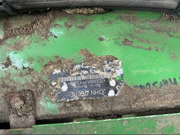 Image of John Deere 569 MegaWide Plus equipment image 2