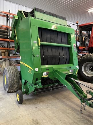 2015 John Deere 569 MegaWide Plus Equipment Image0