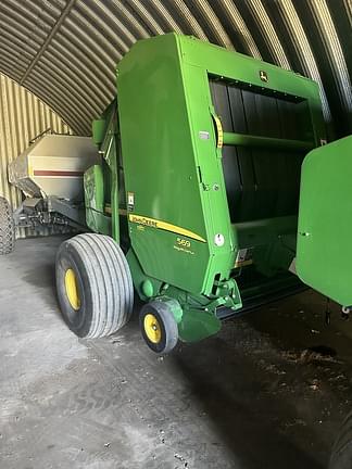 Image of John Deere 569 MegaWide Plus Image 1