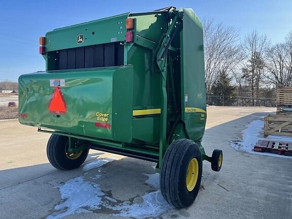 Image of John Deere 569 MegaWide Plus equipment image 1