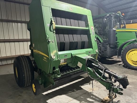 Image of John Deere 569 MegaWide Plus equipment image 2