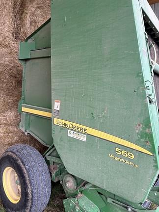 Image of John Deere 569 MegaWide Plus equipment image 2