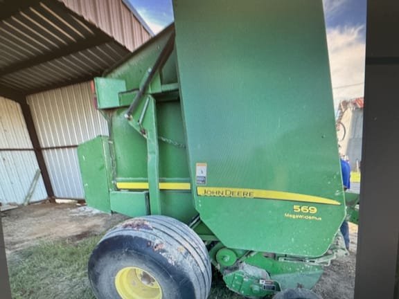 2015 John Deere 569 Equipment Image0