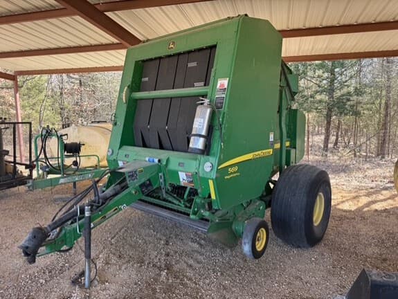 Image of John Deere 569 MegaWide Plus equipment image 1