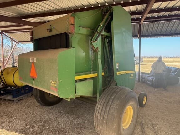 Image of John Deere 569 MegaWide Plus equipment image 4