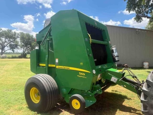 Image of John Deere 569 MegaWide Plus equipment image 4