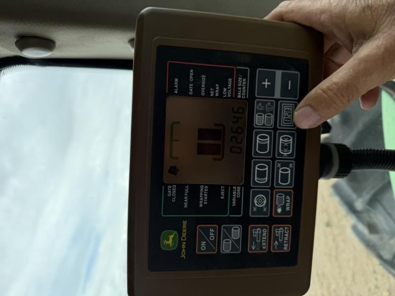 2015 John Deere 569 Equipment Image0