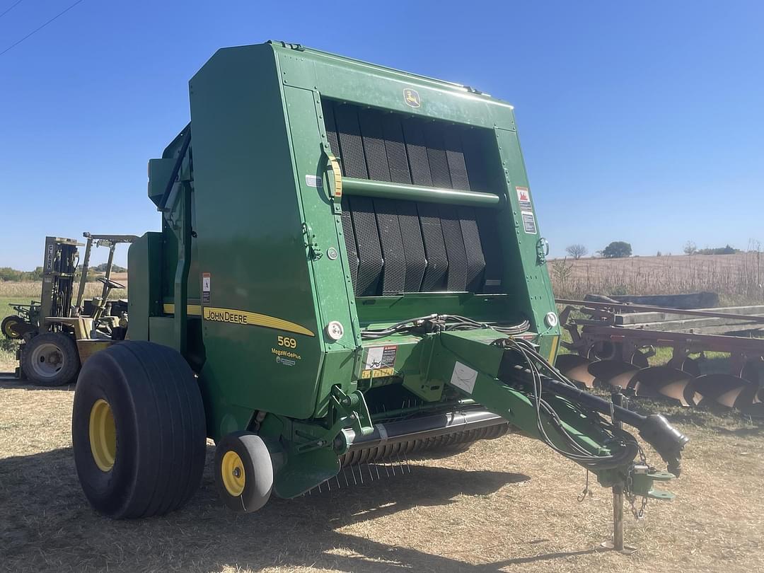 Image of John Deere 569 MegaWide Plus Primary image