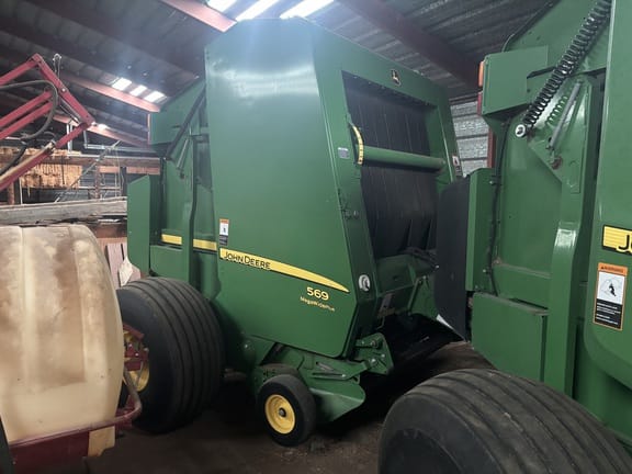 2015 John Deere 569 MegaWide Plus Equipment Image0