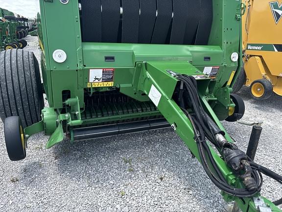 Image of John Deere 569 MegaWide Plus equipment image 3