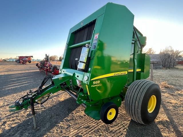 2015 John Deere 569 MegaWide Plus Equipment Image0