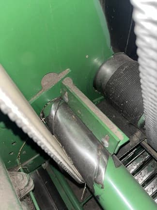 Image of John Deere 569 MegaWide Plus equipment image 2