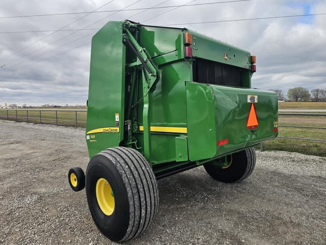 Image of John Deere 569 MegaWide Plus equipment image 2