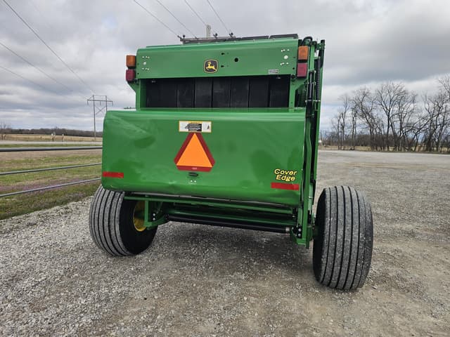 Image of John Deere 569 MegaWide Plus equipment image 4