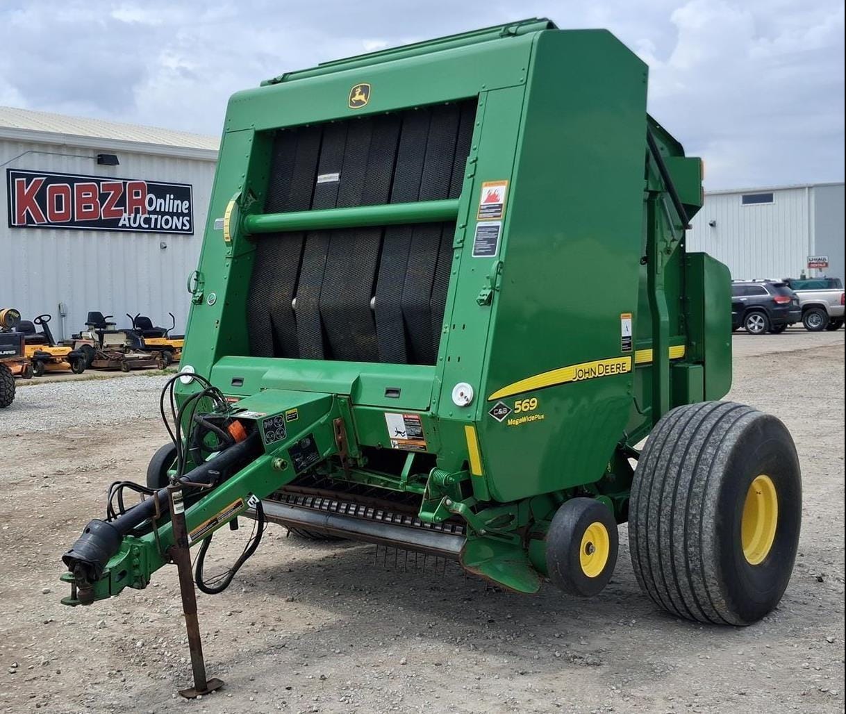 2015 John Deere 569 Equipment Image0