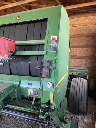 Image of John Deere 569 MegaWide Plus equipment image 1