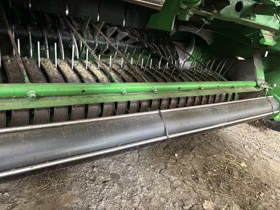 Image of John Deere 569 MegaWide Plus equipment image 1