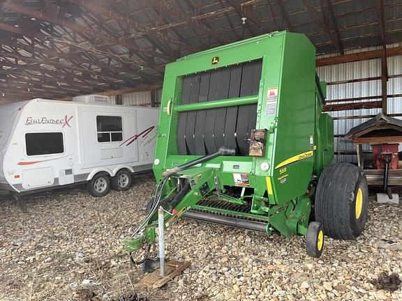Image of John Deere 569 MegaWide Plus equipment image 2
