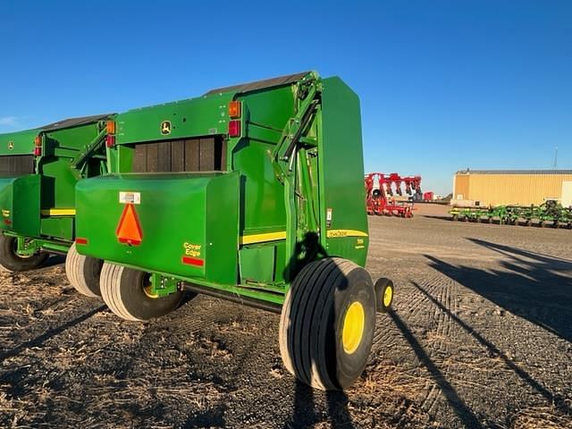 Image of John Deere 569 MegaWide Plus equipment image 2