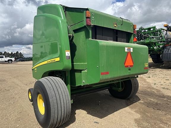 Image of John Deere 569 Premium equipment image 1